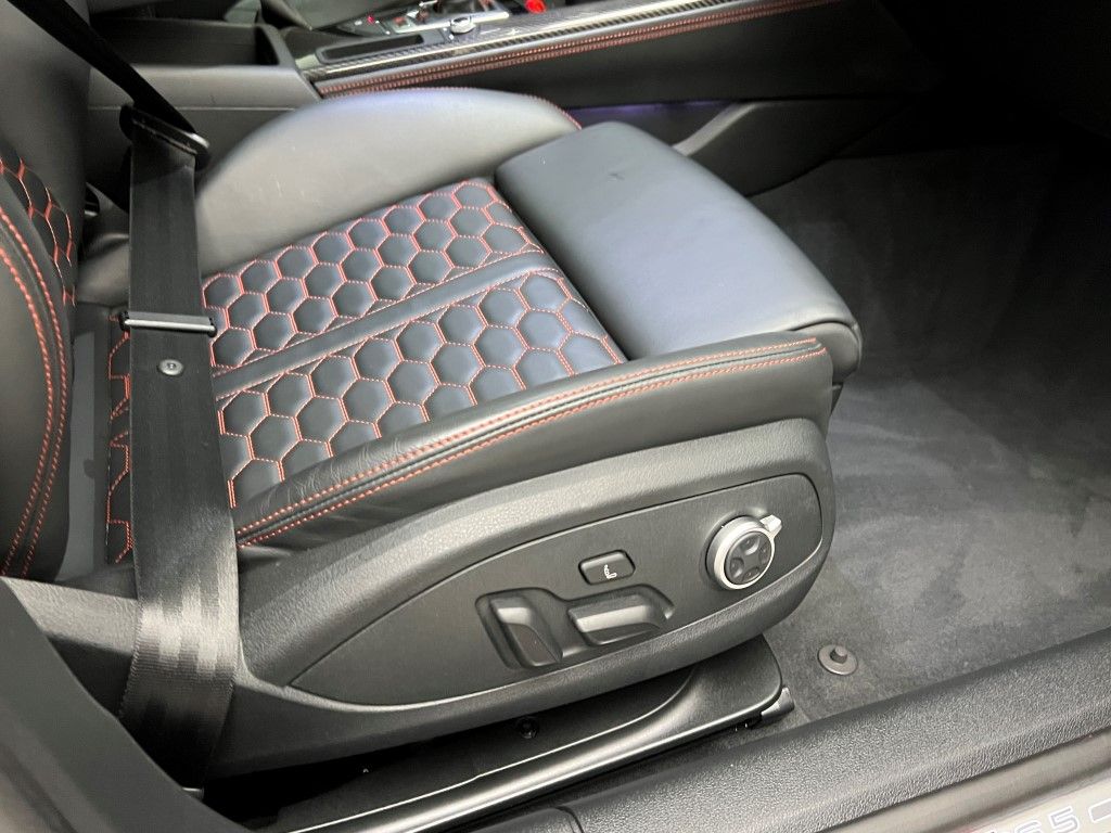 Thumbnail: 2021 Audi RS 5 - 13