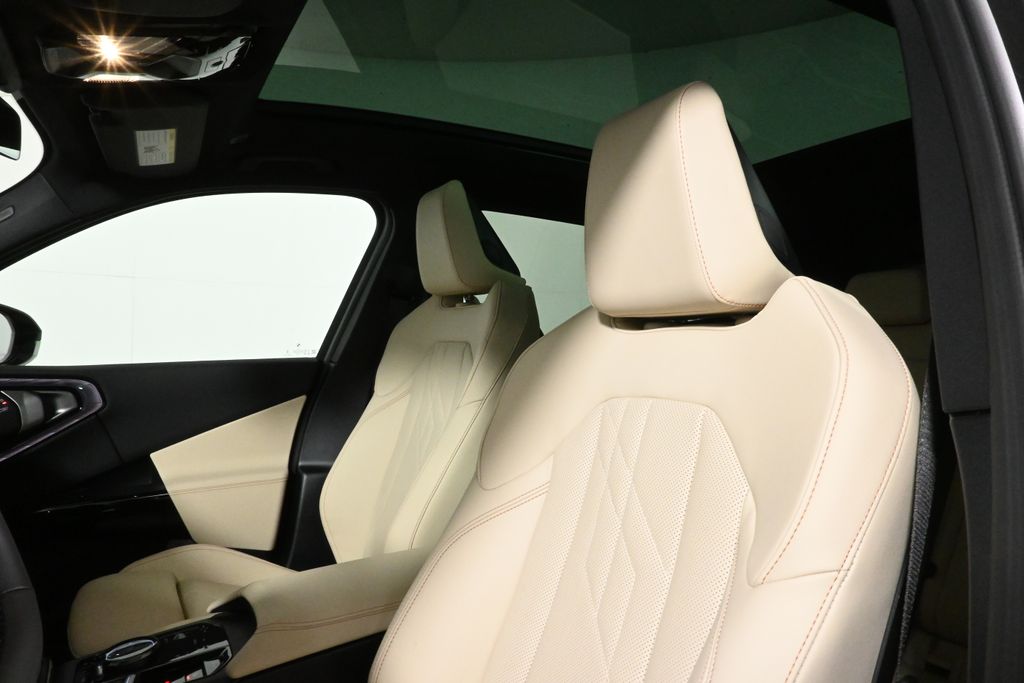 Thumbnail: 2026 BMW X3 - 16