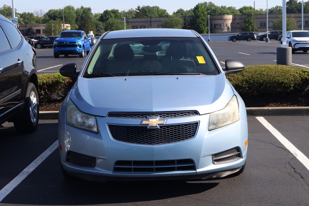 Thumbnail: 2011 Chevrolet Cruze - 2