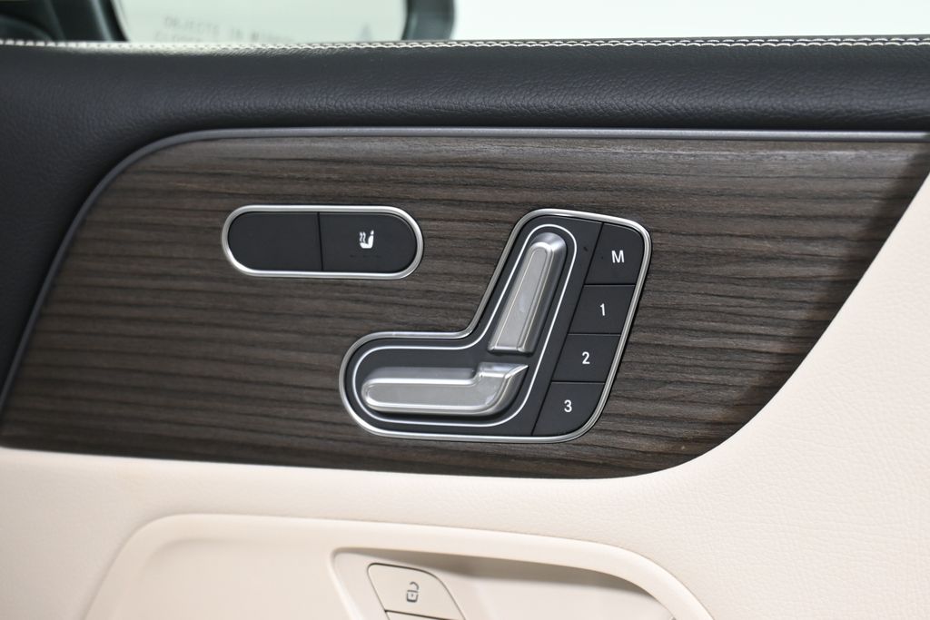 Thumbnail: 2026 Mercedes-Benz GLB - 28