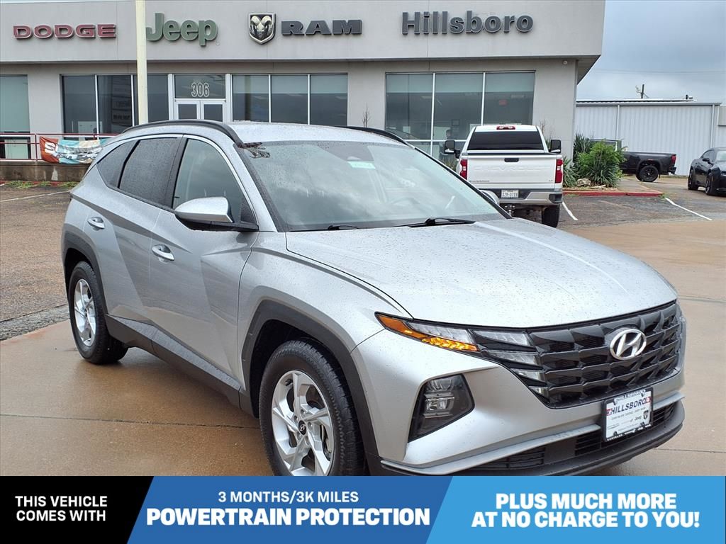 Shimmering Silver 2024 Hyundai Tucson SUV / Crossover Front-Wheel Drive 8-Speed Automatic