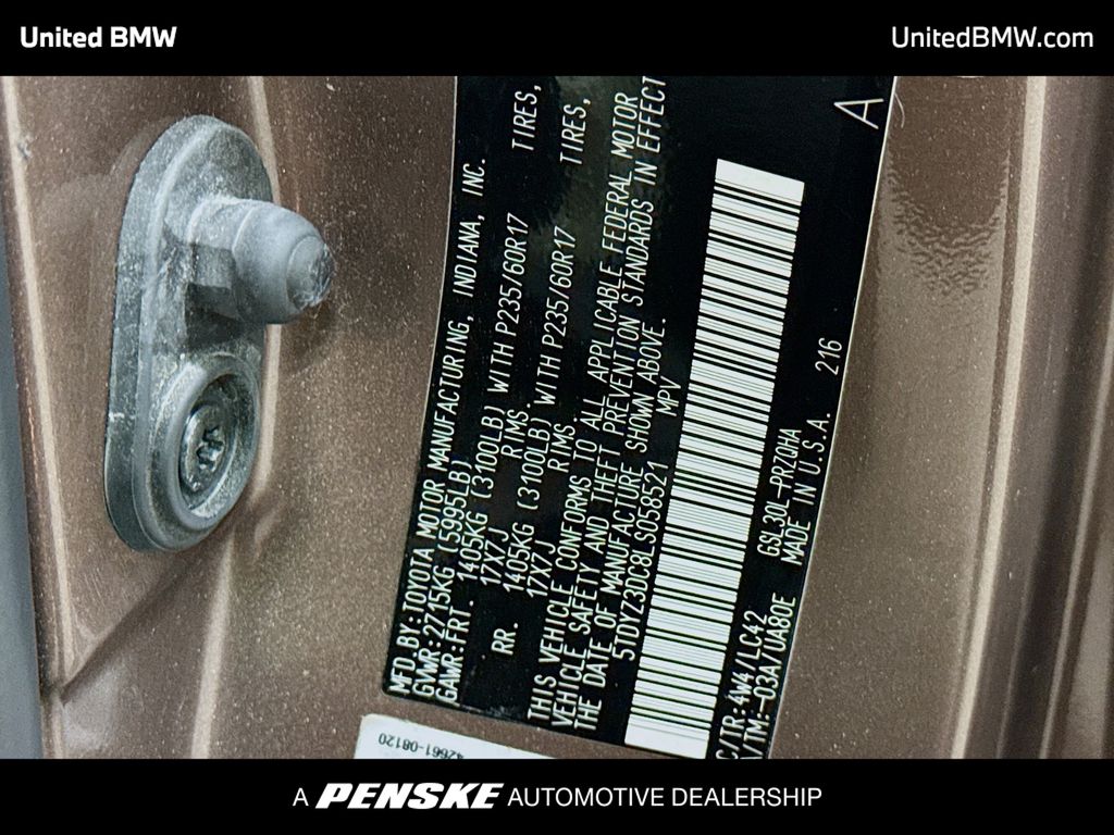 Thumbnail: 2020 Toyota Sienna - 16