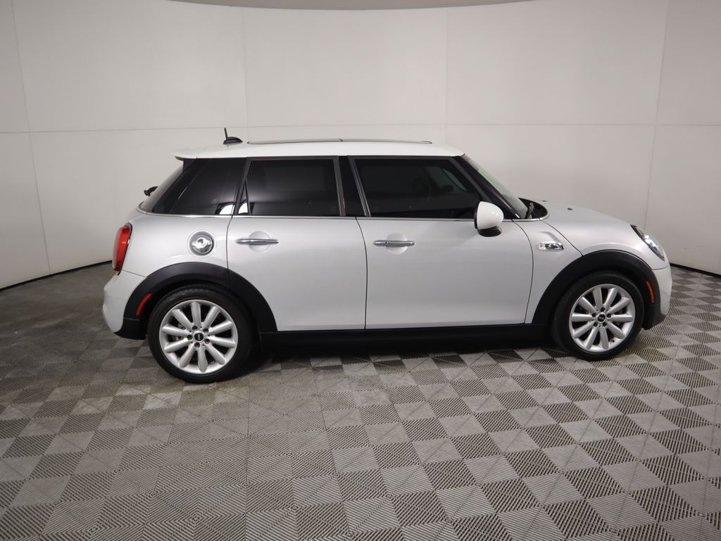 Thumbnail: 2019 MINI Cooper - 4