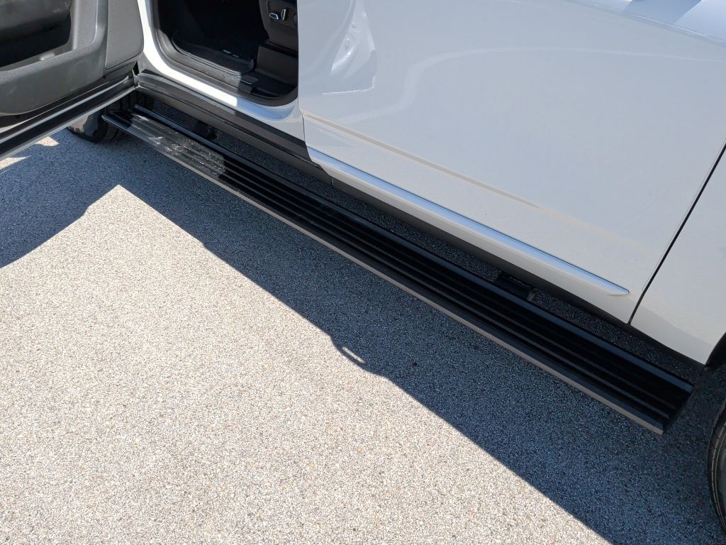 2022 GMC Yukon XL Denali White at Classic Chevrolet Galveston