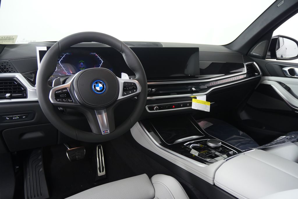 Thumbnail: 2026 BMW X5 - 18