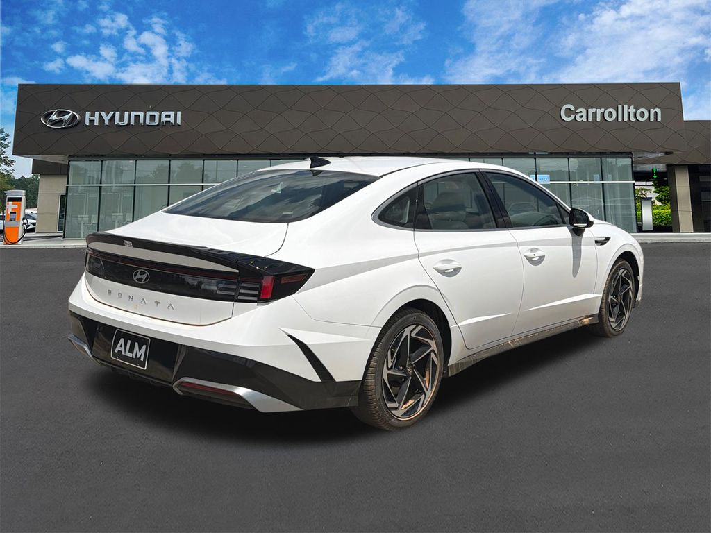 New 2026 White Hyundai SEL Sport image 6