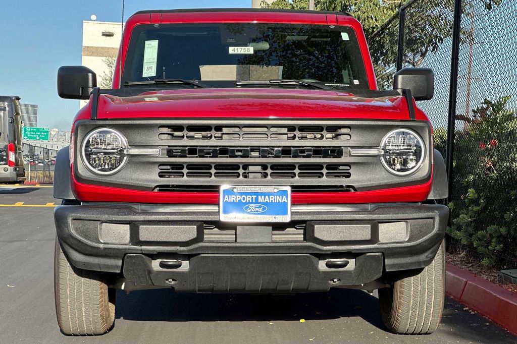 2021 Ford Bronco Base 11