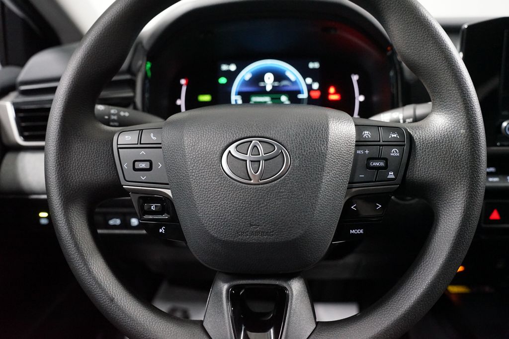 Thumbnail: 2025 Toyota Camry - 12