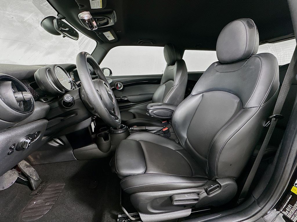 Thumbnail: 2017 MINI Cooper - 19