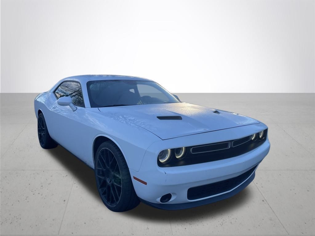 2015 Dodge Challenger SXT