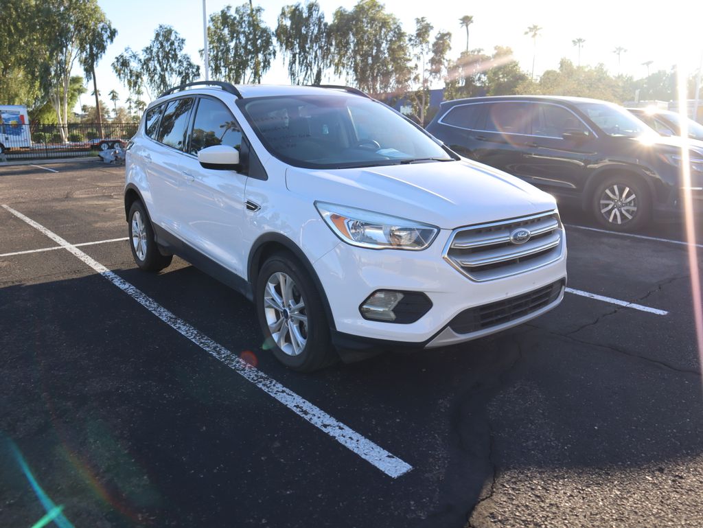 Thumbnail: 2018 Ford Escape - 3