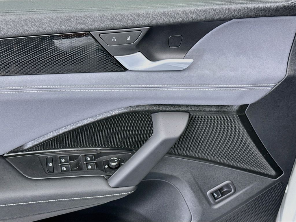 Thumbnail: 2026 Volkswagen Tiguan - 21