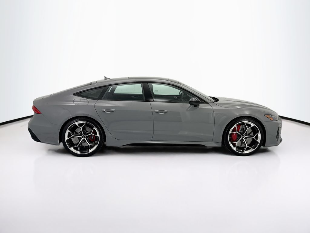 Thumbnail: 2026 Audi RS 7 - 4
