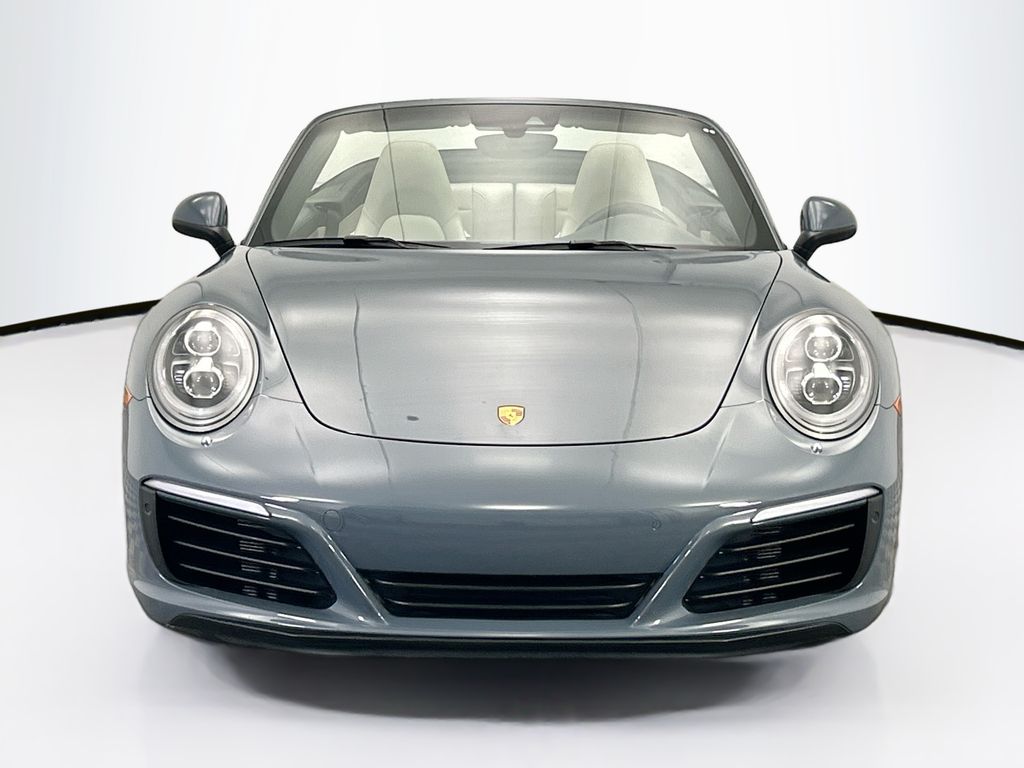 Thumbnail: 2017 Porsche 911 - 10