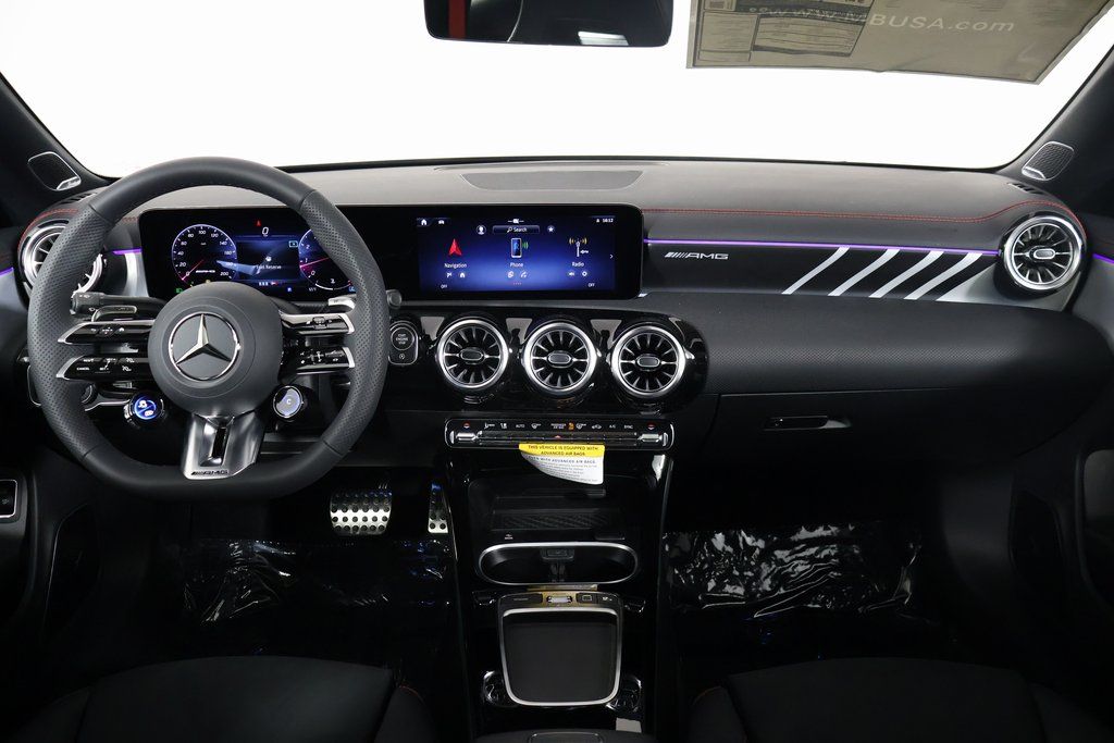 2025 Mercedes-Benz CLA 45 AMG 4