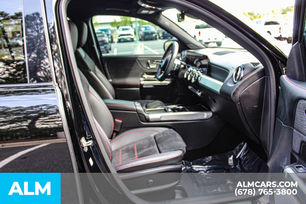 Used 2024 Black Mercedes-Benz GLB 250 image 19
