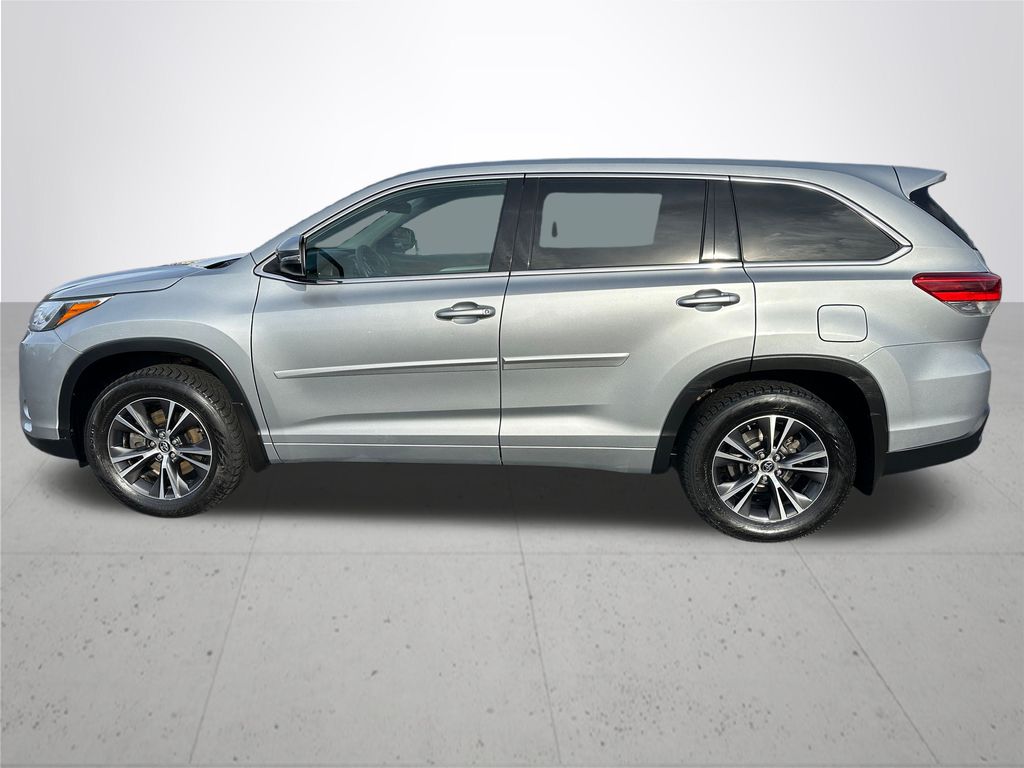 2018 Toyota Highlander LE