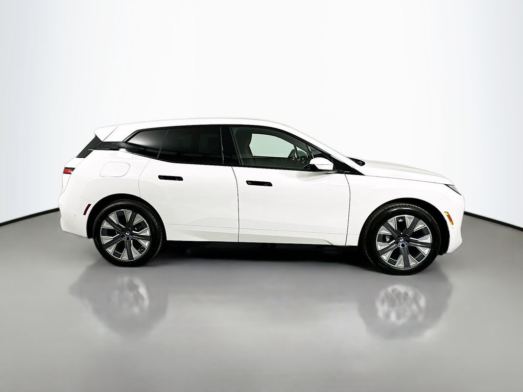 2026 BMW iX  4