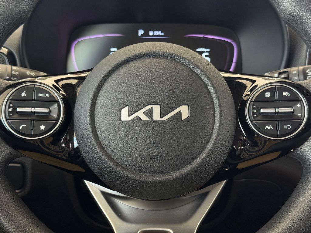 2023 Kia Soul S White at Community Kia