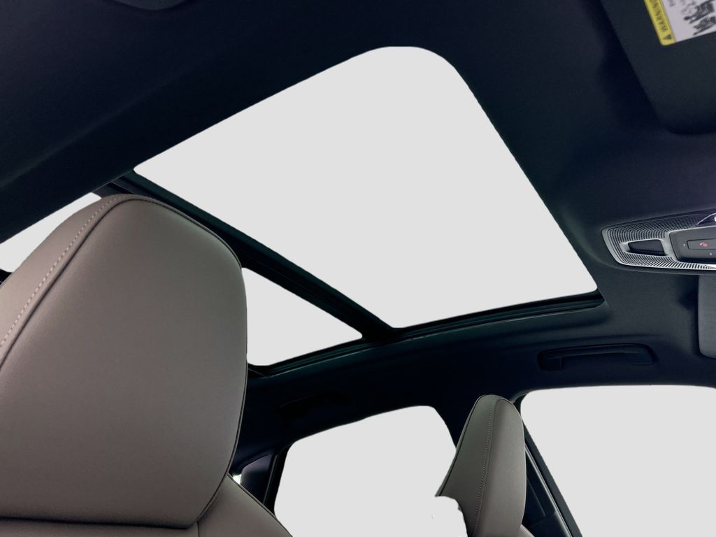 Thumbnail: 2025 Audi Q5 - 17