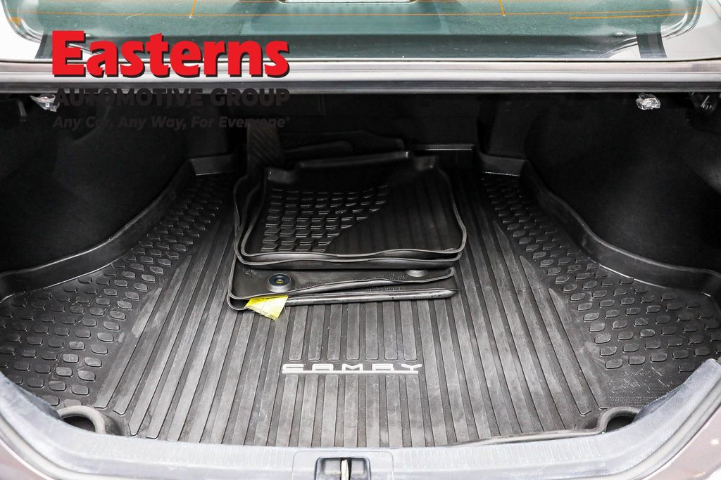 Used 2023 Silver Toyota XLE image 9