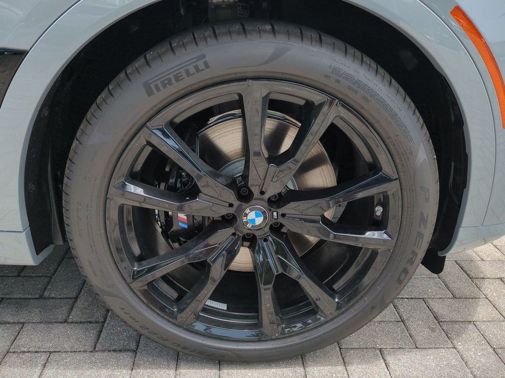 New 2027 Gray BMW M60i image 11