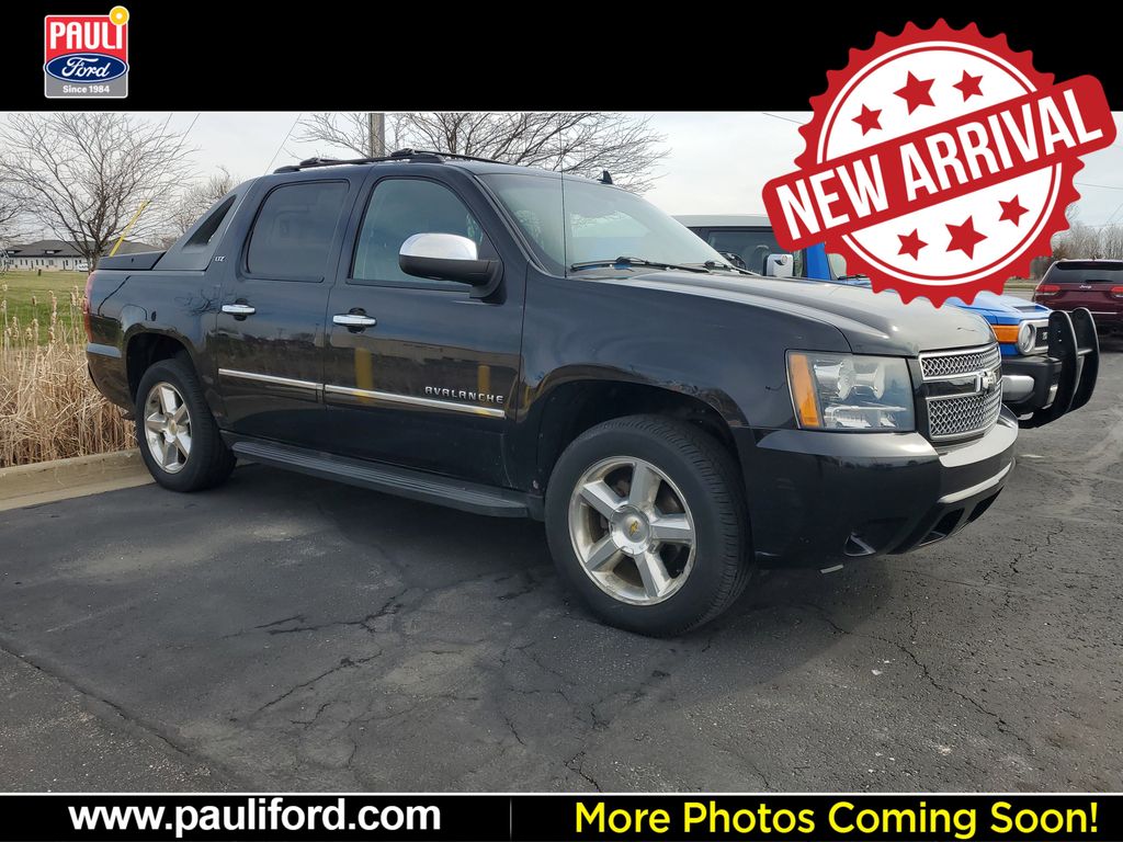 Black 2011 Chevrolet Avalanche LTZ 4WD Pickup Truck Four-Wheel Drive 6-Speed Automatic