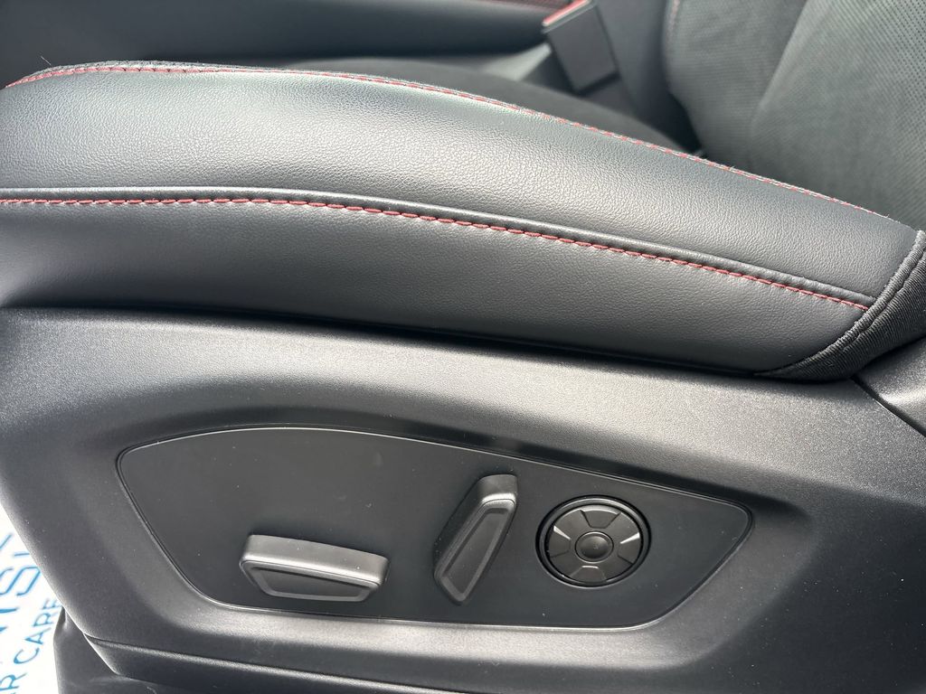 New 2026 Agate Black Metallic Ford ST image 14