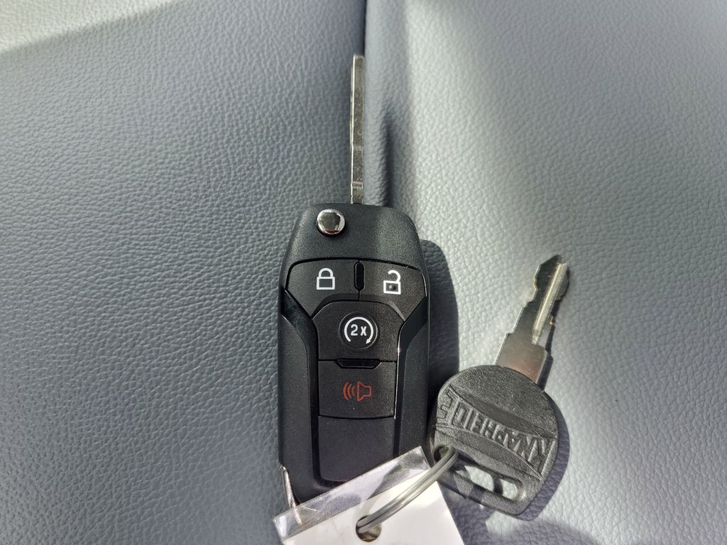 New 2025 White Ford XL image 42