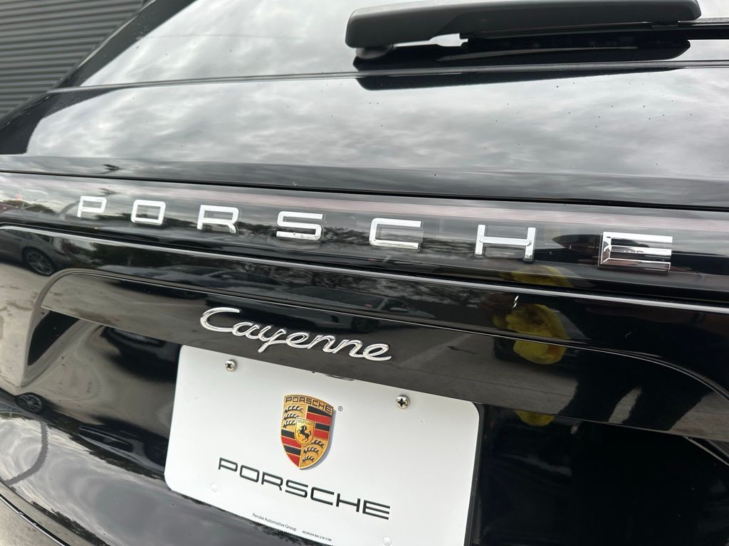 2022 Porsche Cayenne  11