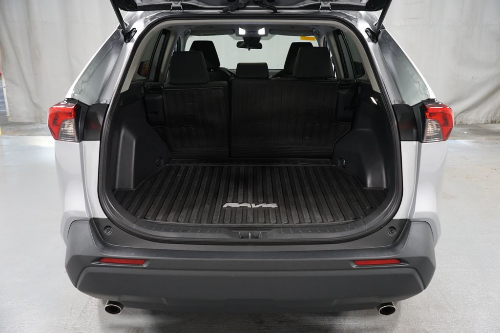 Thumbnail: 2024 Toyota RAV4 - 32