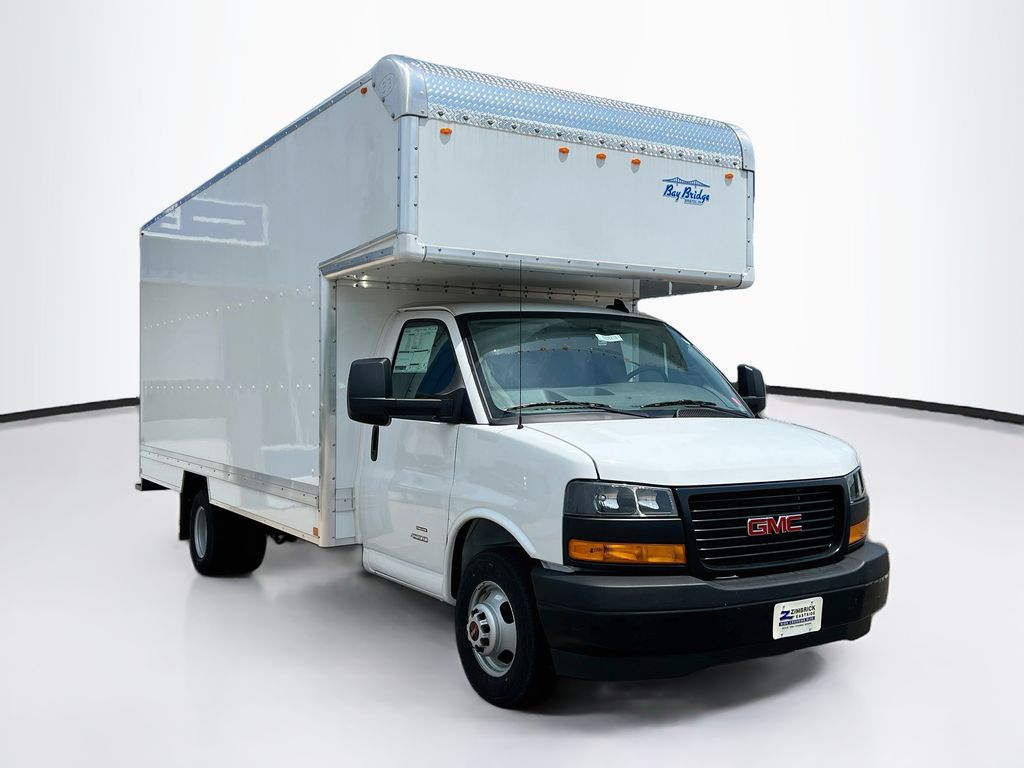 Summit White 2025 GMC Savana Chassis Van Rear-Wheel Drive 8-Speed Automatic