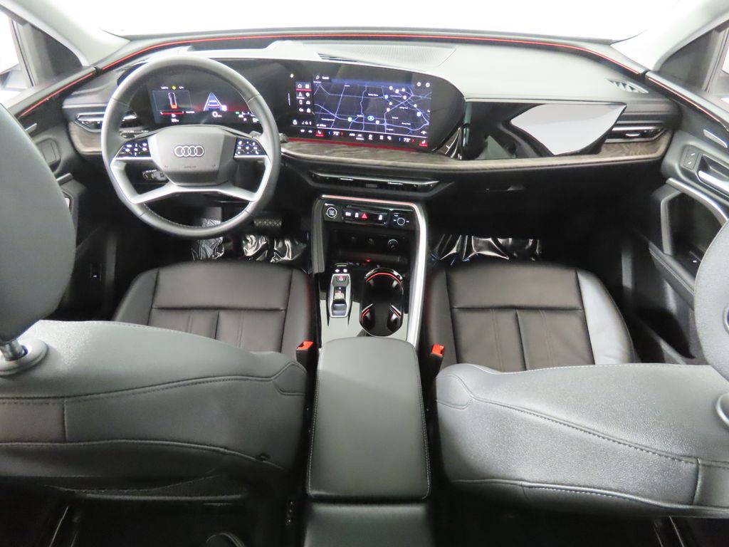 Thumbnail: 2025 Audi Q5 - 11