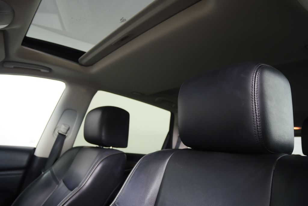 2015 INFINITI QX60 Base 12