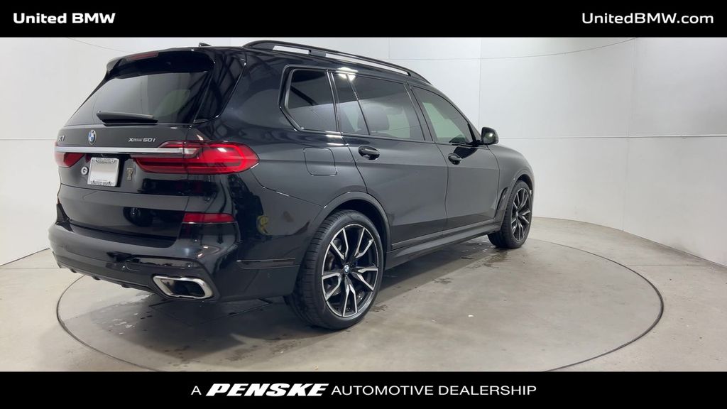 Thumbnail: 2019 BMW X7 - 8