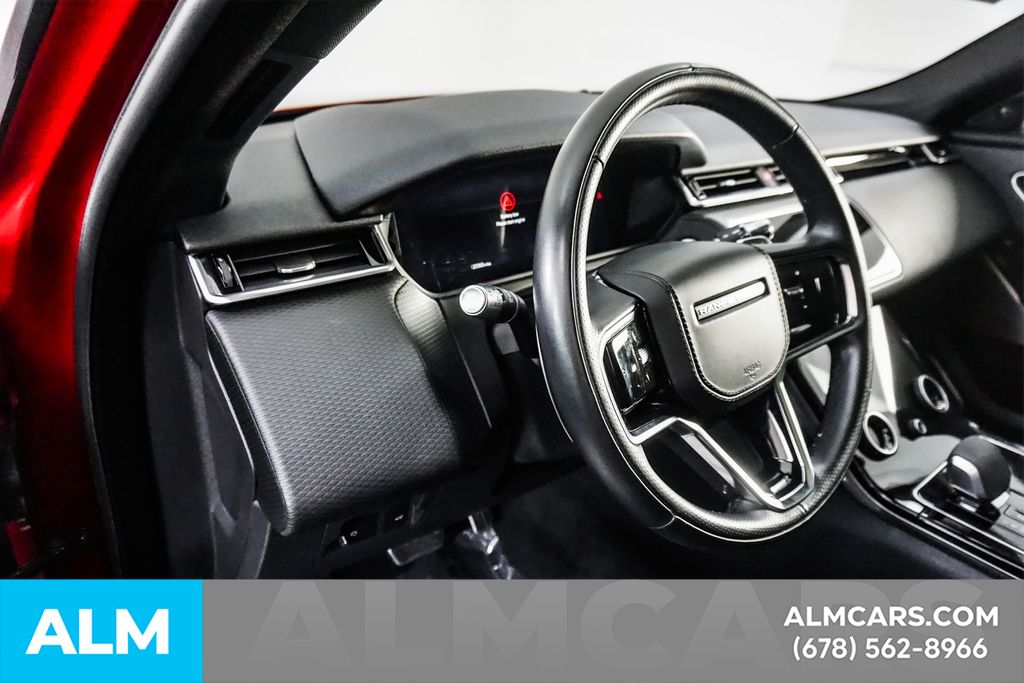 Used 2022 Red Land Rover P250 R-Dynamic S image 35