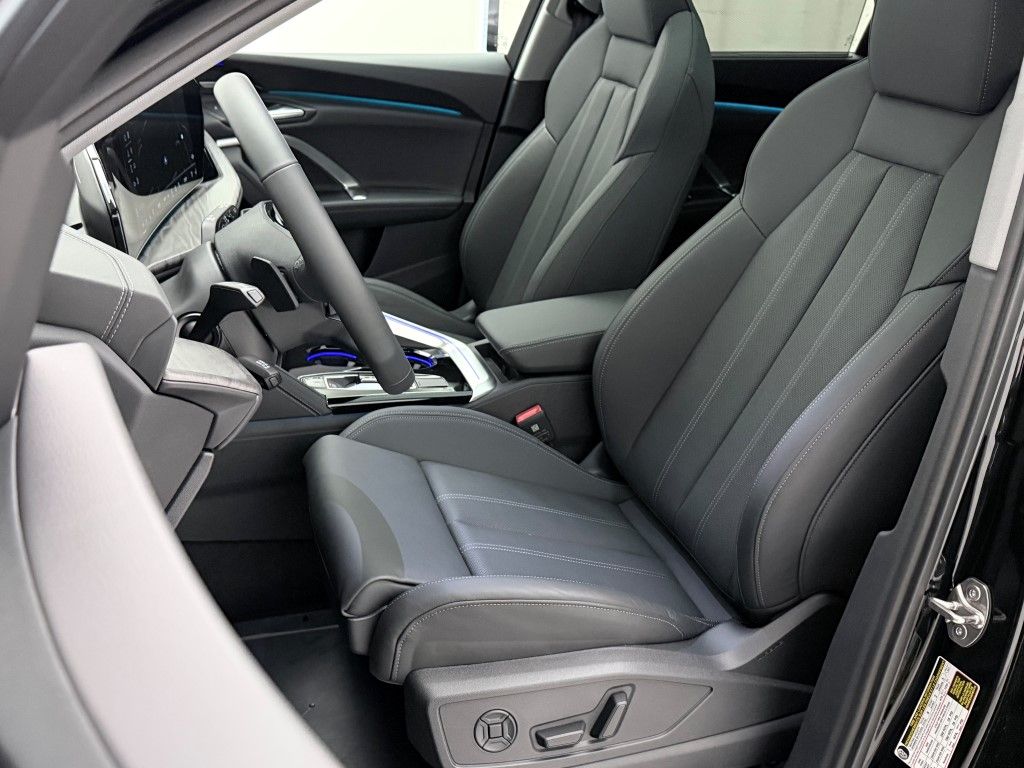 Thumbnail: 2025 Audi Q5 - 28