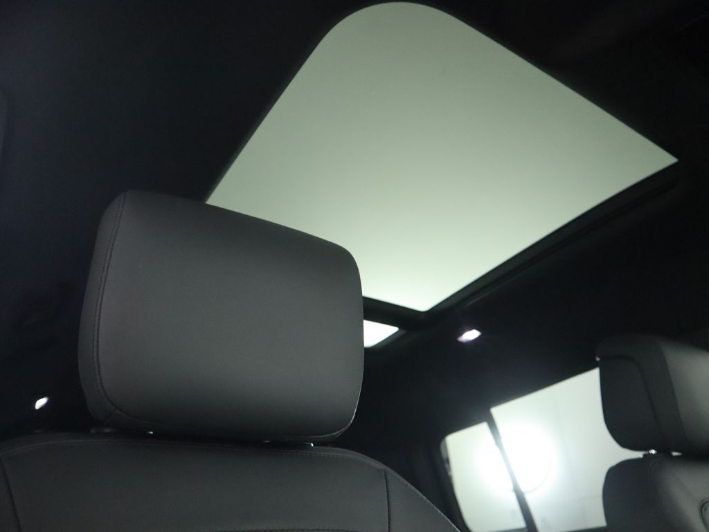 Thumbnail: 2026 Land Rover Defender - 20