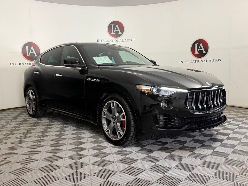 2021 Maserati Levante Nero SUV/Crossover Tracción en las cuatro ruedas 8 velocidades Automática