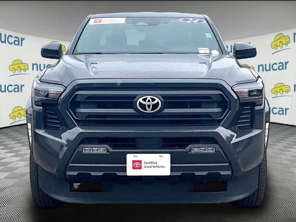 2024 Toyota Tacoma — photo 2