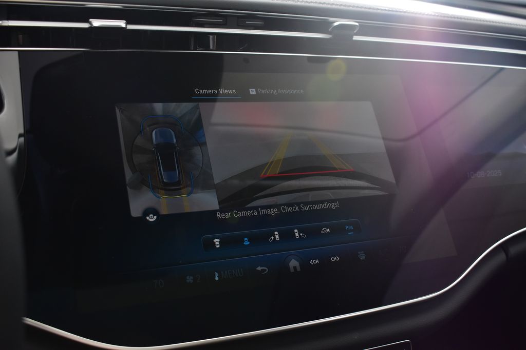 Thumbnail: 2025 Mercedes-Benz E-Class - 21