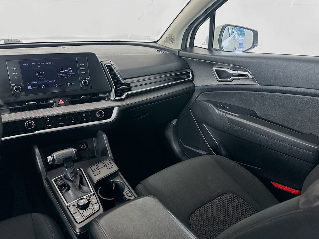 Thumbnail: 2023 Kia Sportage - 22