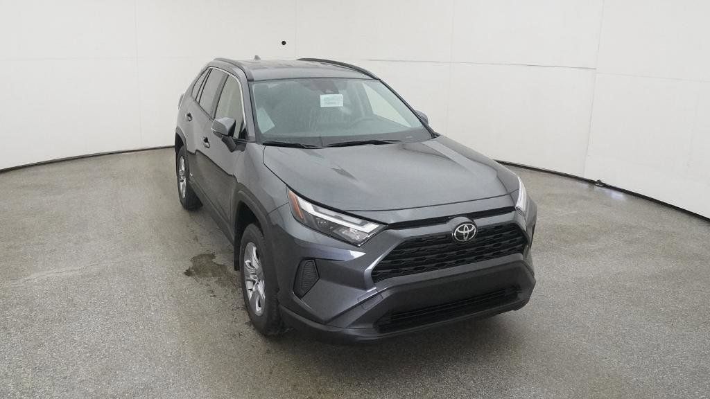 Thumbnail: 2025 Toyota RAV4 - 14