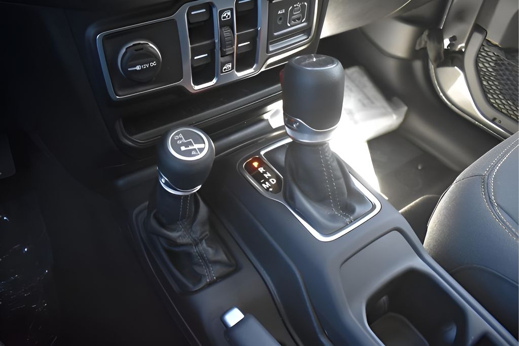 New Car 2025 Jeep Gladiator  Sport For Sale Under $40,000 In Austin, Texas