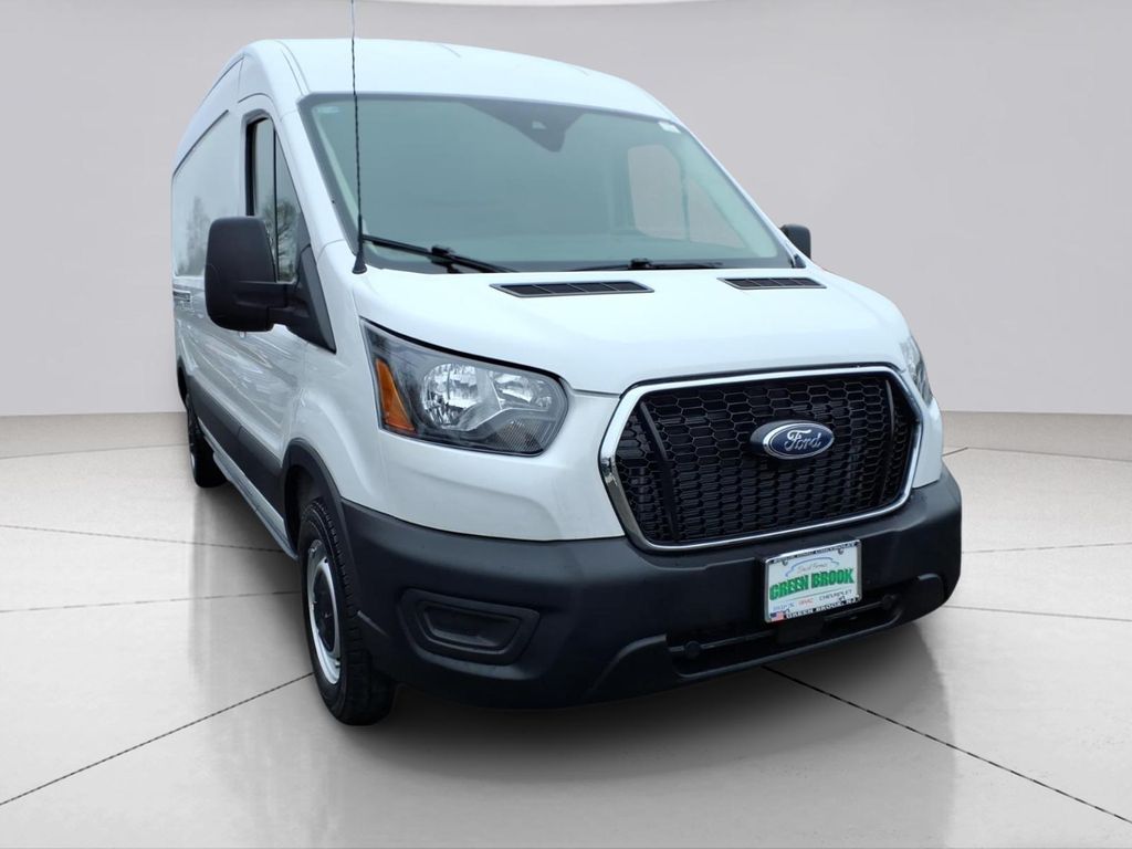 Oxford White 2025 Ford Transit Cargo 250 Medium Roof LB RWD Van Rear-Wheel Drive