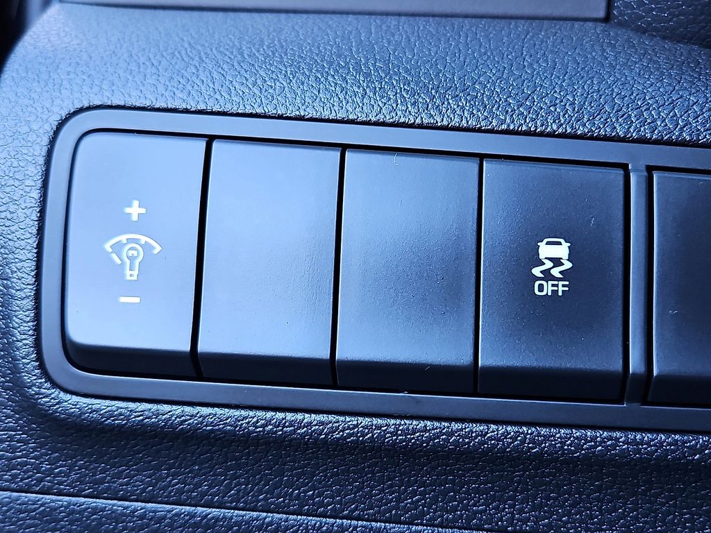 Thumbnail: 2016 Hyundai Tucson - 24