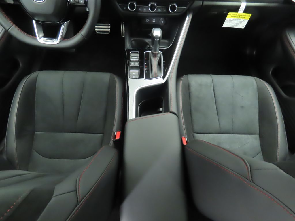 Thumbnail: 2025 Acura ADX - 17