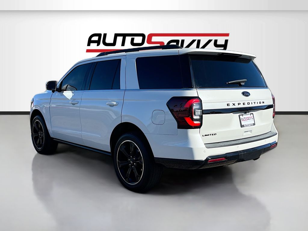 Used 2023 White Ford Limited image 5