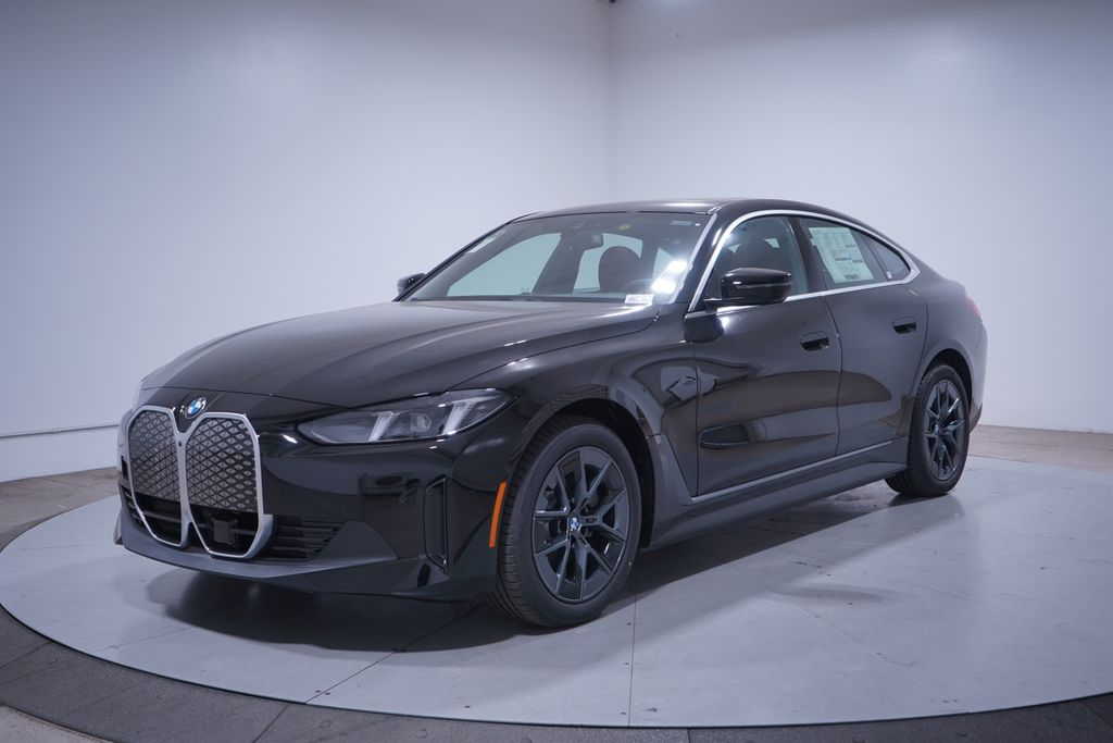 Thumbnail: 2026 BMW i4 - 1