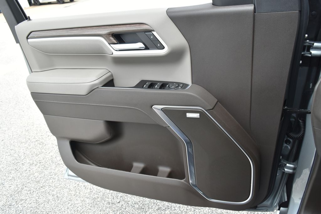 2026 Chevrolet Silverado 1500 RST - Photo 13